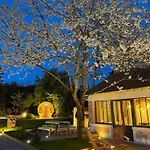 La Petite Maison De - Derniere Minute -chambre Dans 5 Etoiles Au Coeur Du Village Guest house Giverny