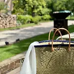 Pensión La Petite Maison De - Privées - 5 étoiles Au Cœur Du Village Giverny