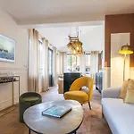 Pensión La Petite Maison De - Privées - 5 étoiles Au Cœur Du Village Giverny