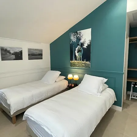 La Petite Maison De - Privées - 5 étoiles Au Cœur Du Village 5*