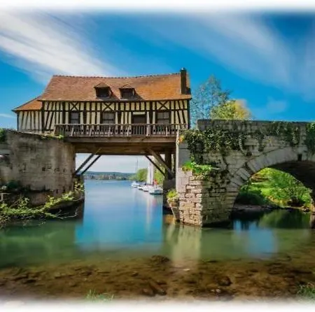 Pensión La Petite Maison De Privees 5 Etoiles Au Coeur Du Village