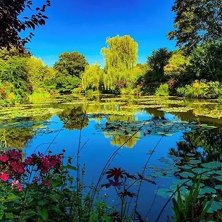 La Petite Maison De - Privees - 5 Etoiles Au Coeur Du Village 5*