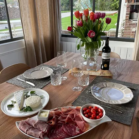 La Petite Maison De - Privees - 5 Etoiles Au Coeur Du Village ゲストハウス 5*