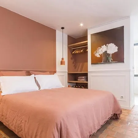 Gasthof La Petite Maison De Privees 5 Etoiles Au Coeur Du Village 5*