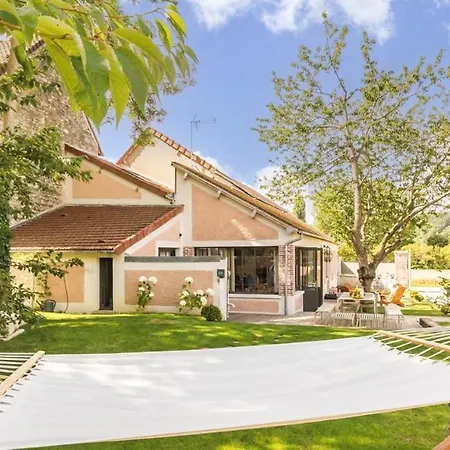 La Petite Maison De Privees 5 Etoiles Au Coeur Du Village 5*