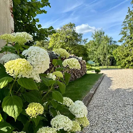 La Petite Maison De - Privees - 5 Etoiles Au Coeur Du Village ゲストハウス 5*