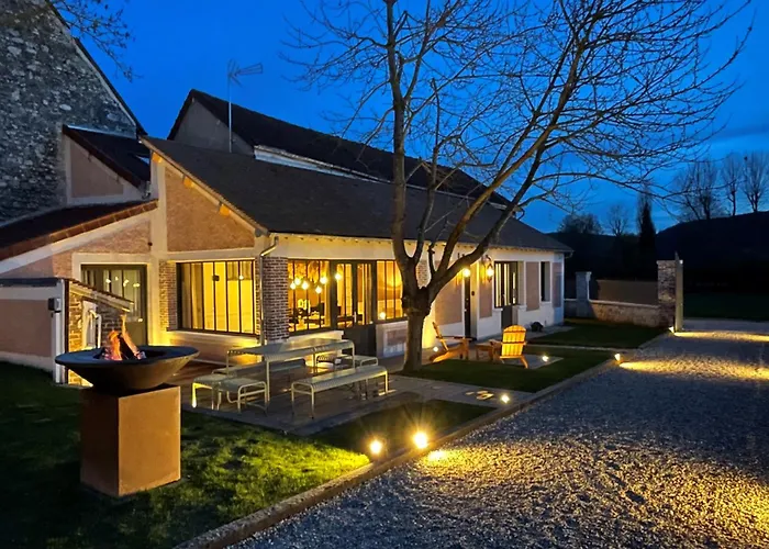 La Petite Maison De - Privees - 5 Etoiles Au Coeur Du Village Pensjonat