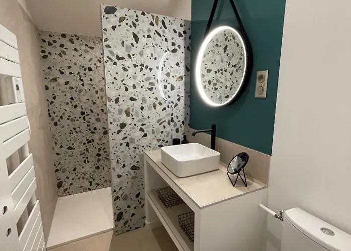 La Petite Maison De - Privées - 5 étoiles Au Cœur Du Village