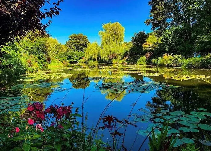 La Petite Maison De - Privees - 5 Etoiles Au Coeur Du Village 5*