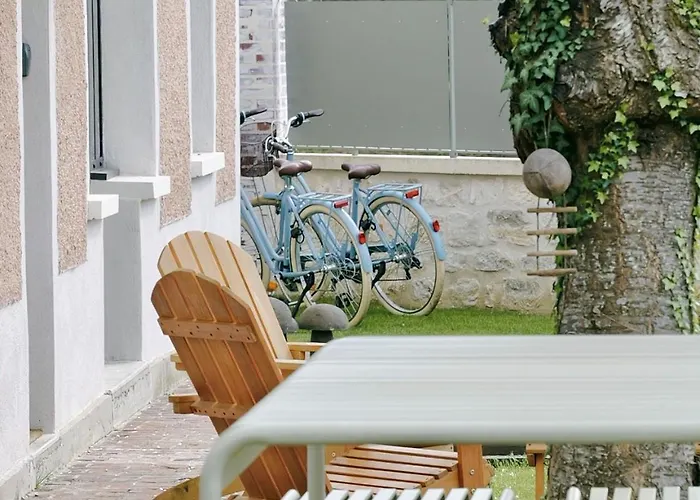 Pensión La Petite Maison De - Privées - 5 étoiles Au Cœur Du Village Giverny