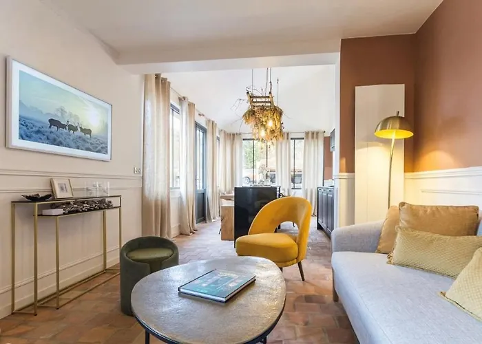 Pensión La Petite Maison De - Privées - 5 étoiles Au Cœur Du Village Giverny