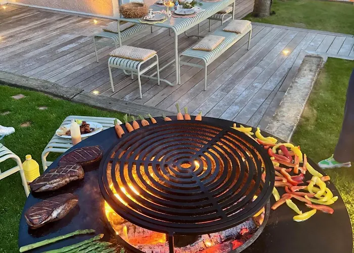 La Petite Maison De - Privees - 5 Etoiles Au Coeur Du Village 5*